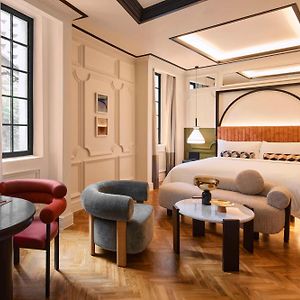 Suite king sudut